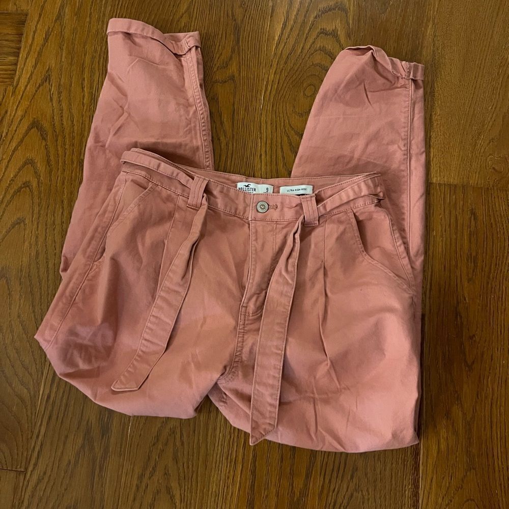 Hollister size 8 blush ultra high rise pants